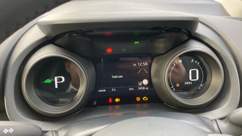 Toyota Yaris 1.5 Hybrid Design 5dr CVT Hybrid Hatchback